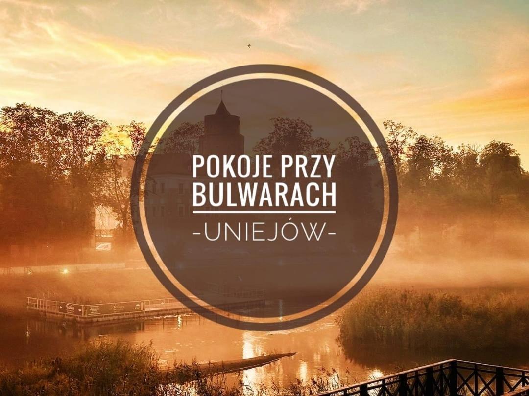 Pokoje Przy Bulwarach อูเนียยูฟ ภายนอก รูปภาพ